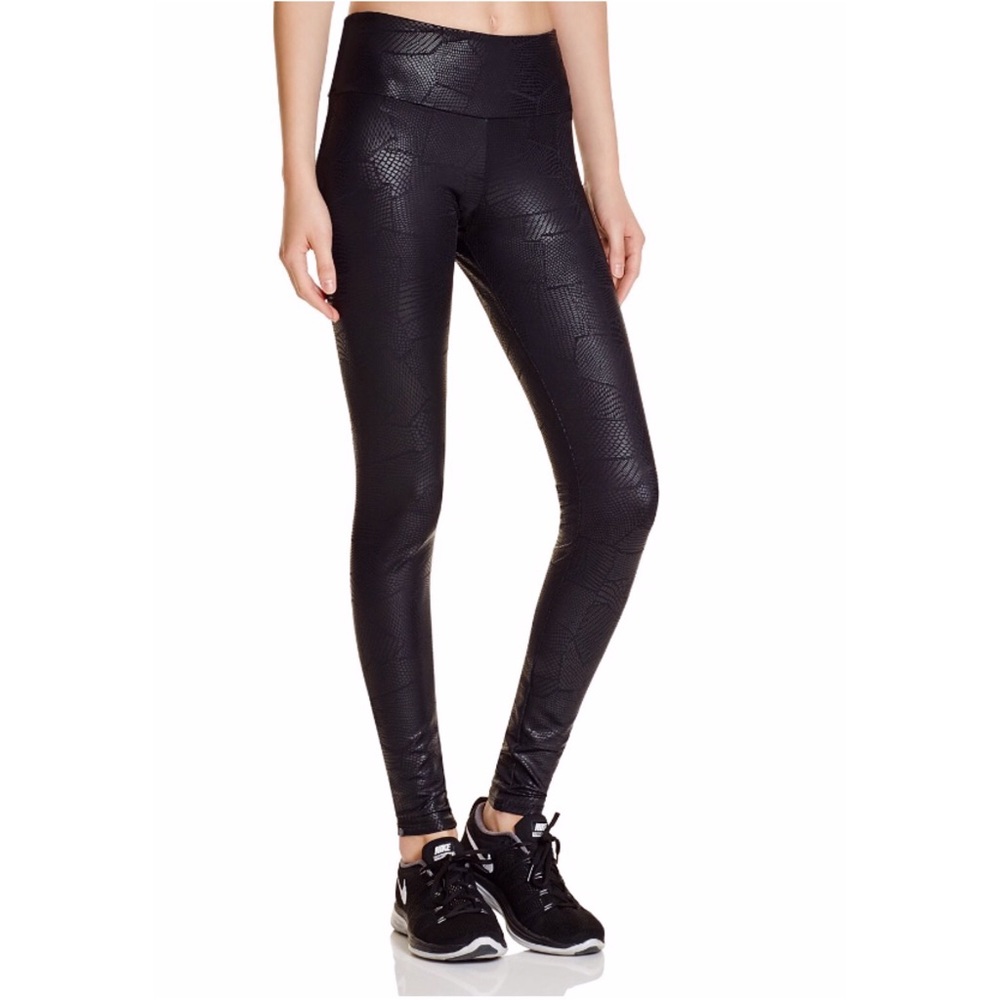 onzie crocodile print leggings